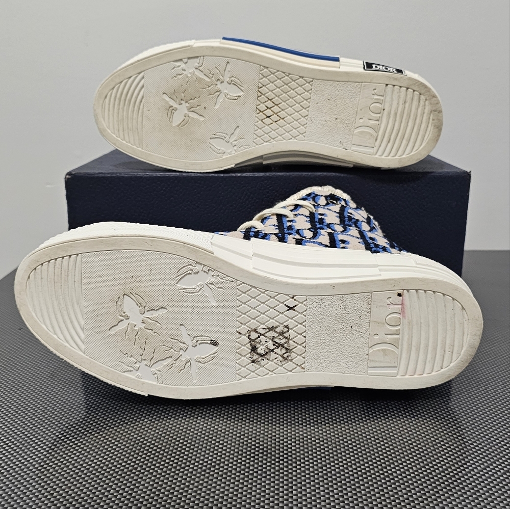 DIOR B23 HIGH-TOP SNEAKER. Beige, Black and Navy Blue Dior Oblique Tapestry - Picture 12 of 16